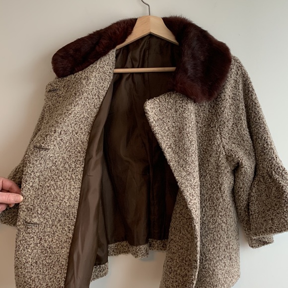 VINTAGE | 60’s Style Bell Sleeve Coat - Picture 6 of 7